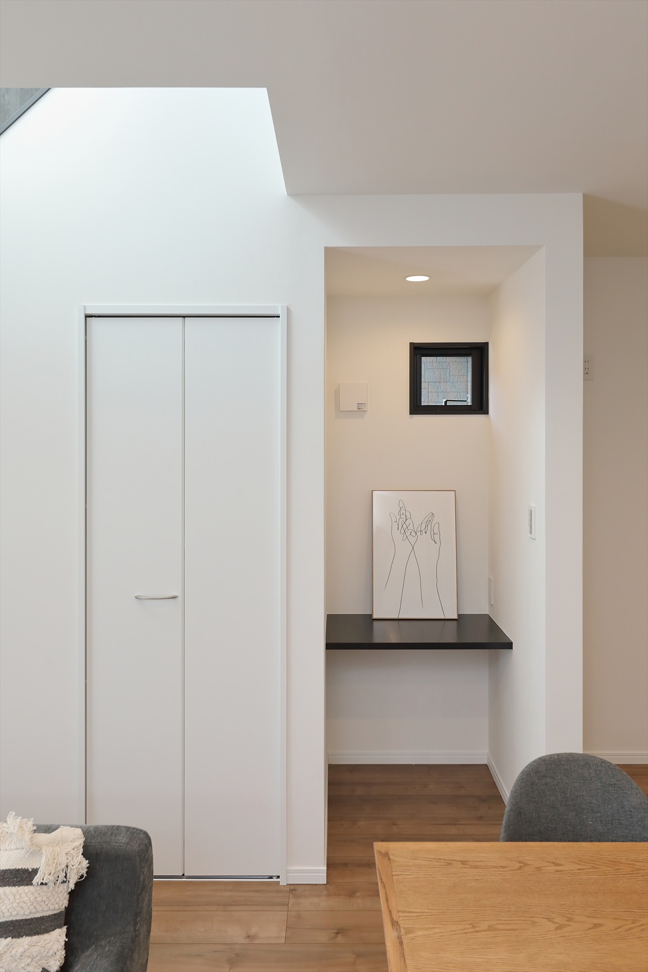 暮らしを引き立てる、上質なシンプルモダン住宅